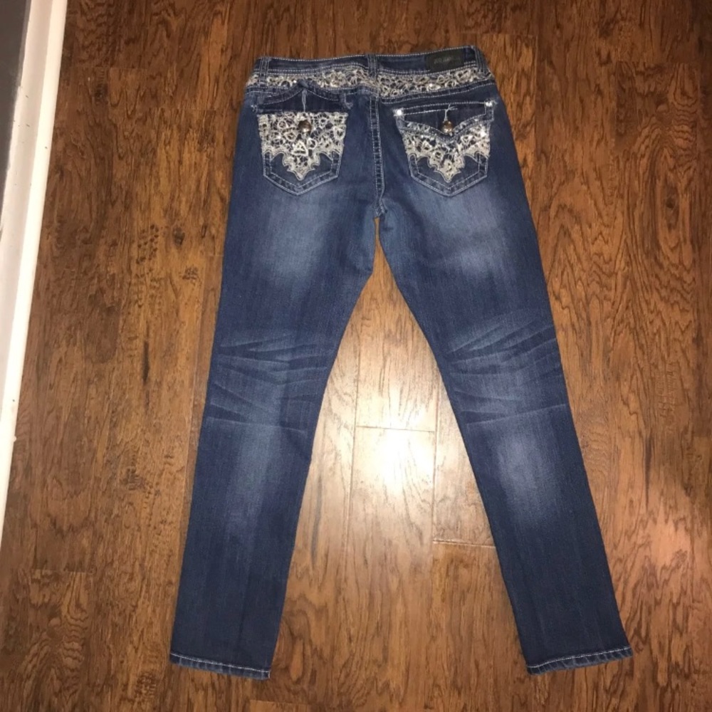 Jeans - Picture 3 of 4